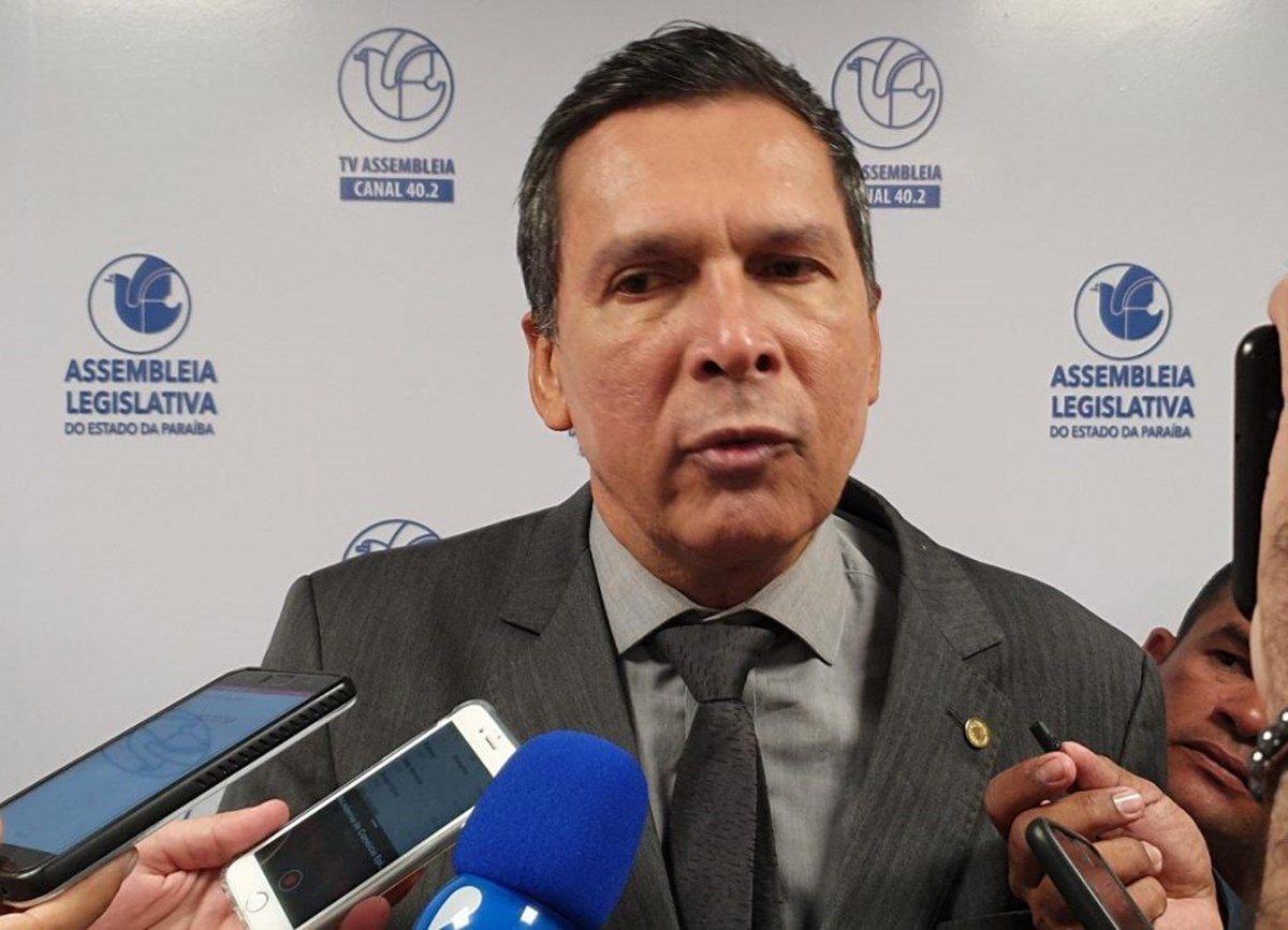 Ricardo Barbosa detalha reunião da Federação PP/União Brasil e defende mulher como vice de Lucas