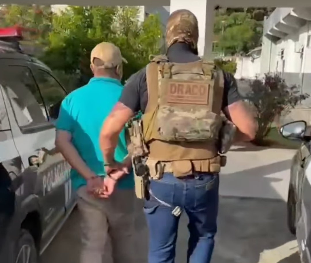 Ex policial é preso suspeito de fraudar concursos públicos em vários estados