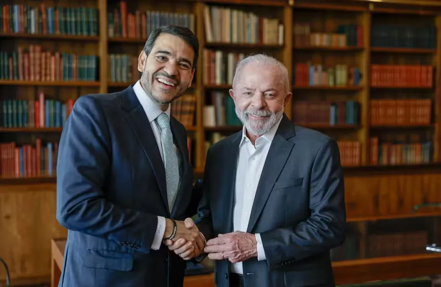 Senado rejeita indicado de Lula ao STF e impõe derrota histórica ao Planalto