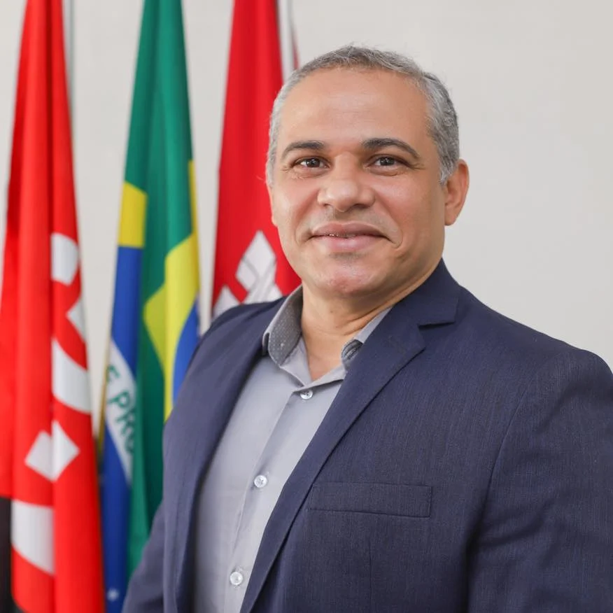 Evilásio Cavalcanti anuncia antecipação do 13º e garante salários dos servidores de Cabedelo dentro do mês