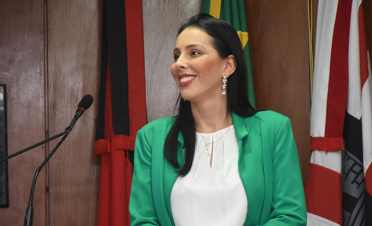 Rebeca Sodré toma posse na Câmara de João Pessoa e reforça bancada feminina da Casa