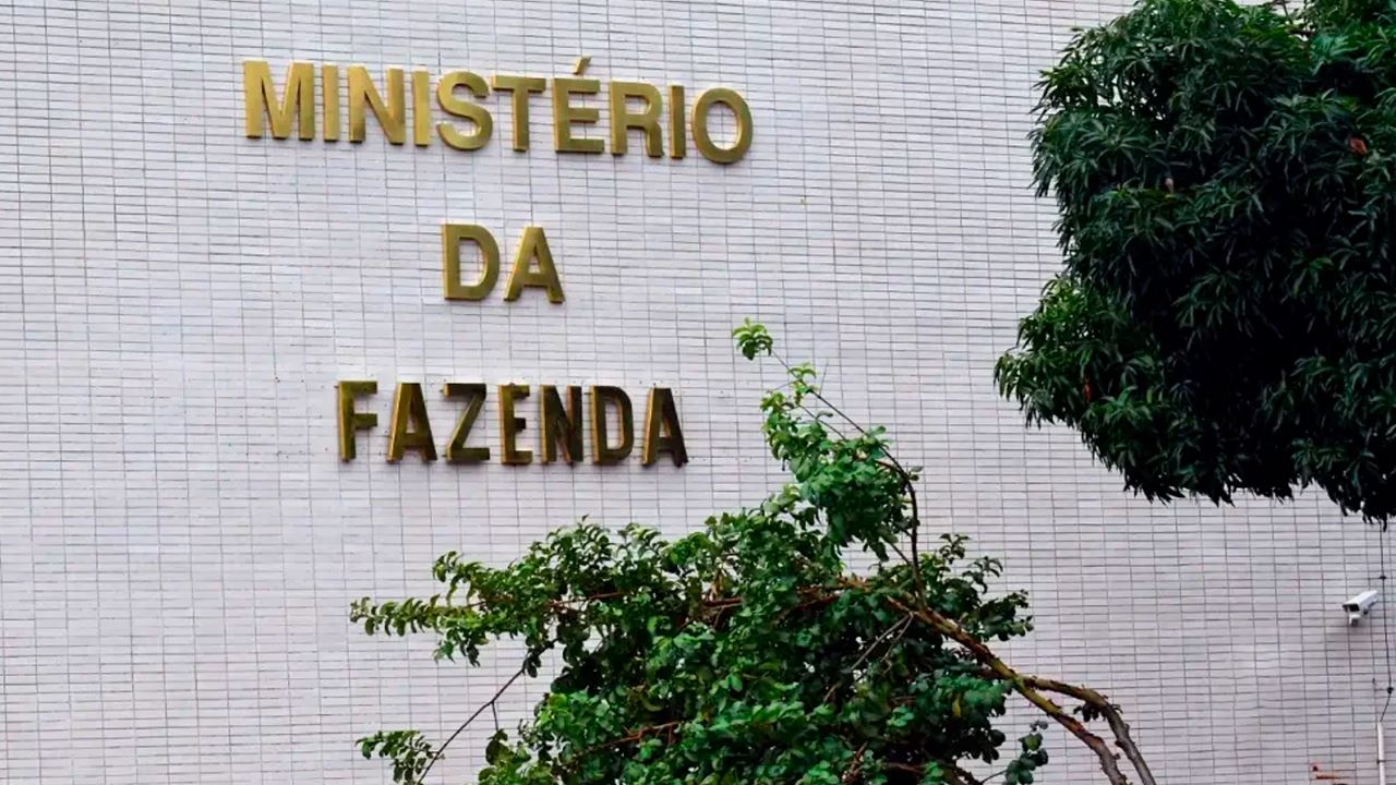 Ministério da Fazenda manda suspender operações da Pixbet após ação da PF na Paraíba