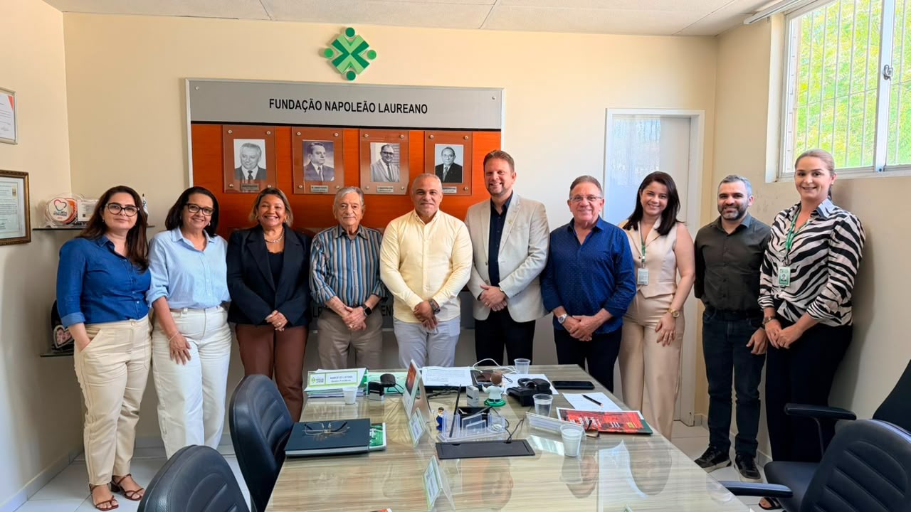 Prefeitura de Cabedelo firma convênio com Hospital Napoleão Laureano para ampliar atendimento oncológico