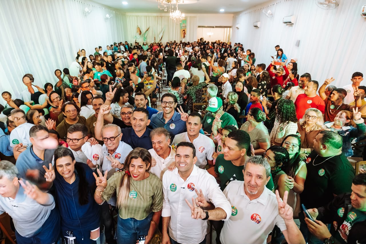 Doutor Jhony dá a largada em Campina Grande com primeira plenária repleta de lideranças e apoiadores