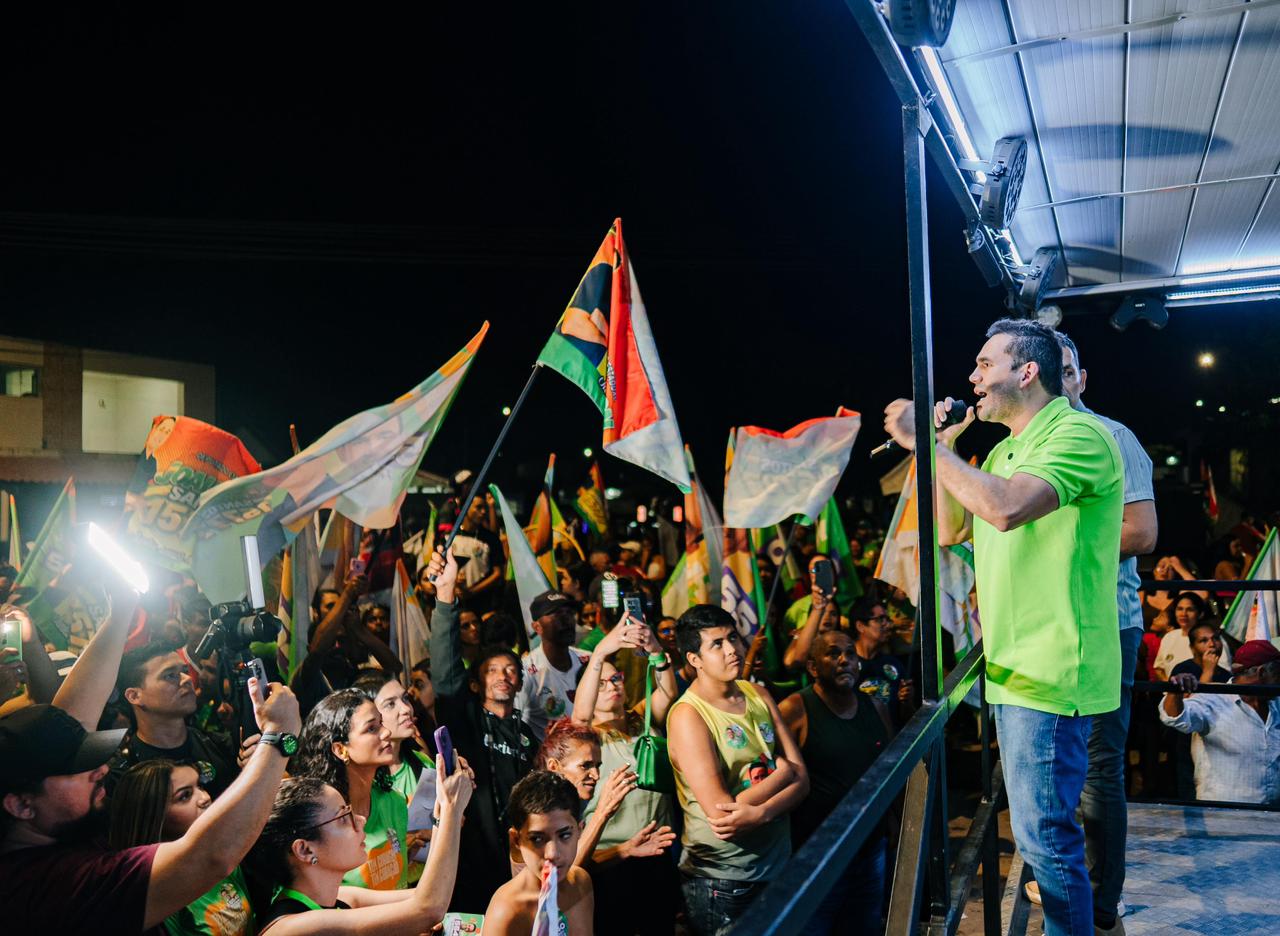 Doutor Jhony reúne multidão em Campina Grande e fortalece campanha nos Bairros