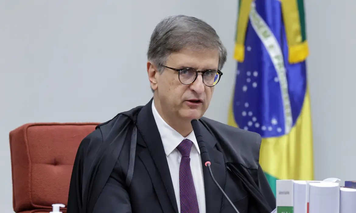 Delegados da PF pedem que Gonet se declare impedido em apuração sobre relatório que cita Moraes
