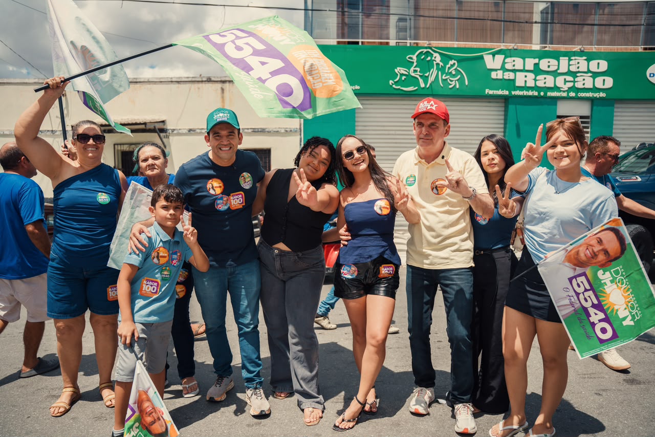 Doutor Jhony reúne lideranças em Assunção com adesivaço e carreata