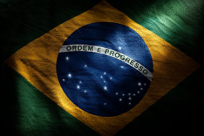 Artigo – Deus, Pátria e Família: a moralidade política precisa valer para todos